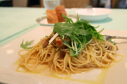 豚の角煮と水菜のペペロンチーノ